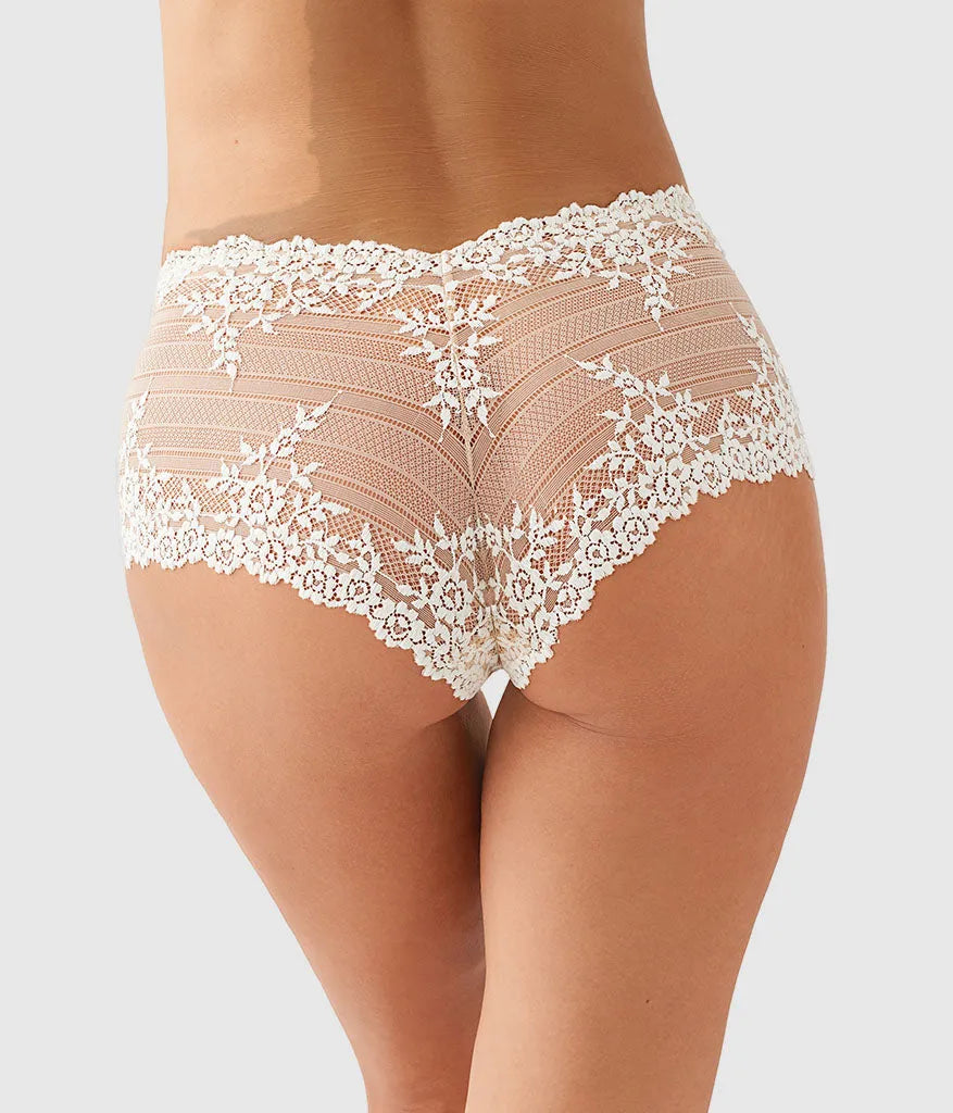 Embrace Lace® Boyshort: Sand/Ivory