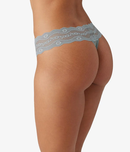 Lace Kiss Thong: Abyss